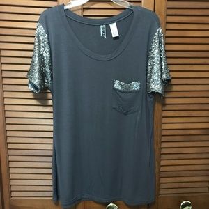 BKE shirt with sequins